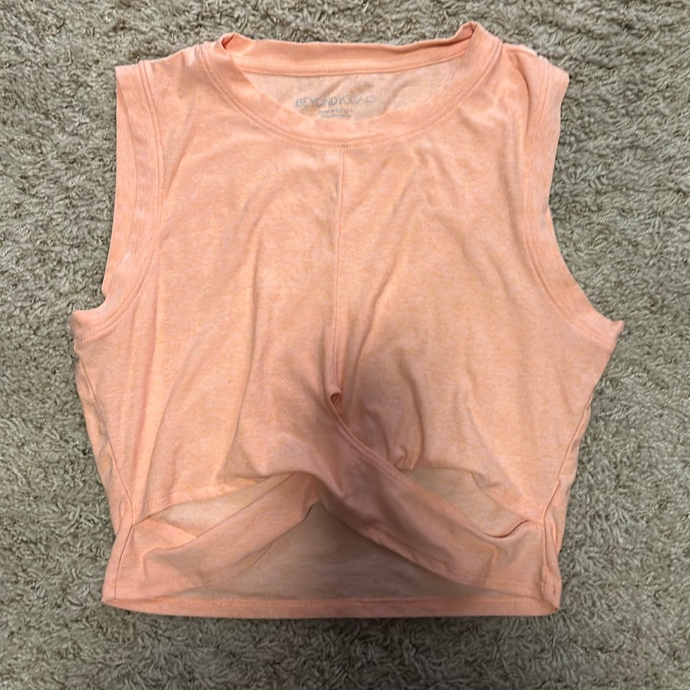 Beyond Yoga tank size M.